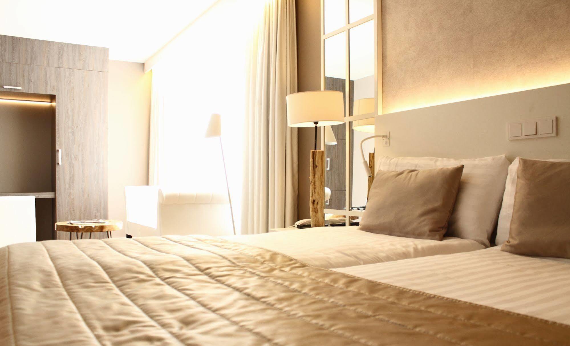 ฟาน เดอร์ ฟาล์ก โฮเทล โกรนิงเงิน เวสเทอร์โบรก Hotel Westerbroek ภายนอก รูปภาพ